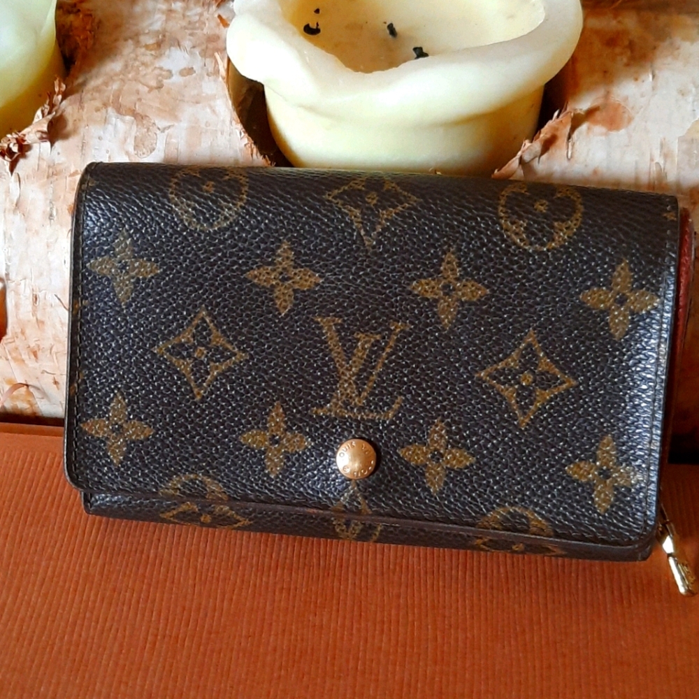Authentic Louis Vuitton wallet